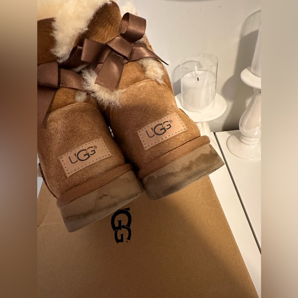 UGG Mini Bailey Bow